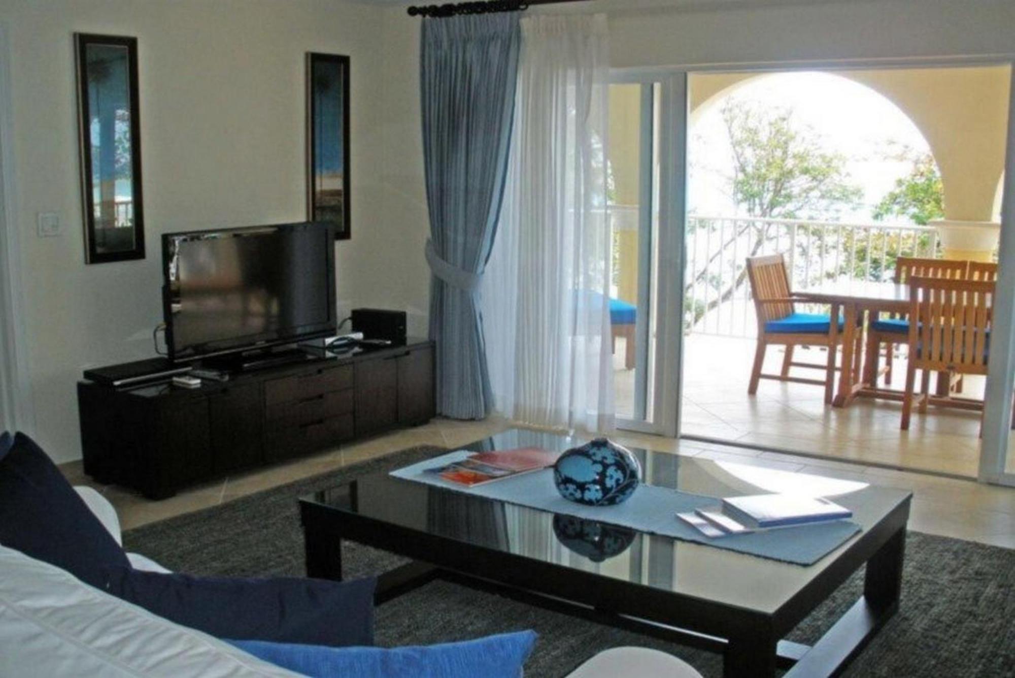 Sapphire Beach Condos Christ Church Cameră foto